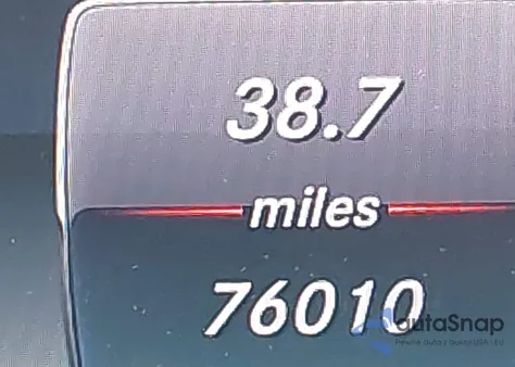 2016 Mercedes-Benz C 300 4Matic из США, поврежденный, VIN 55SWF4KB8GU117110